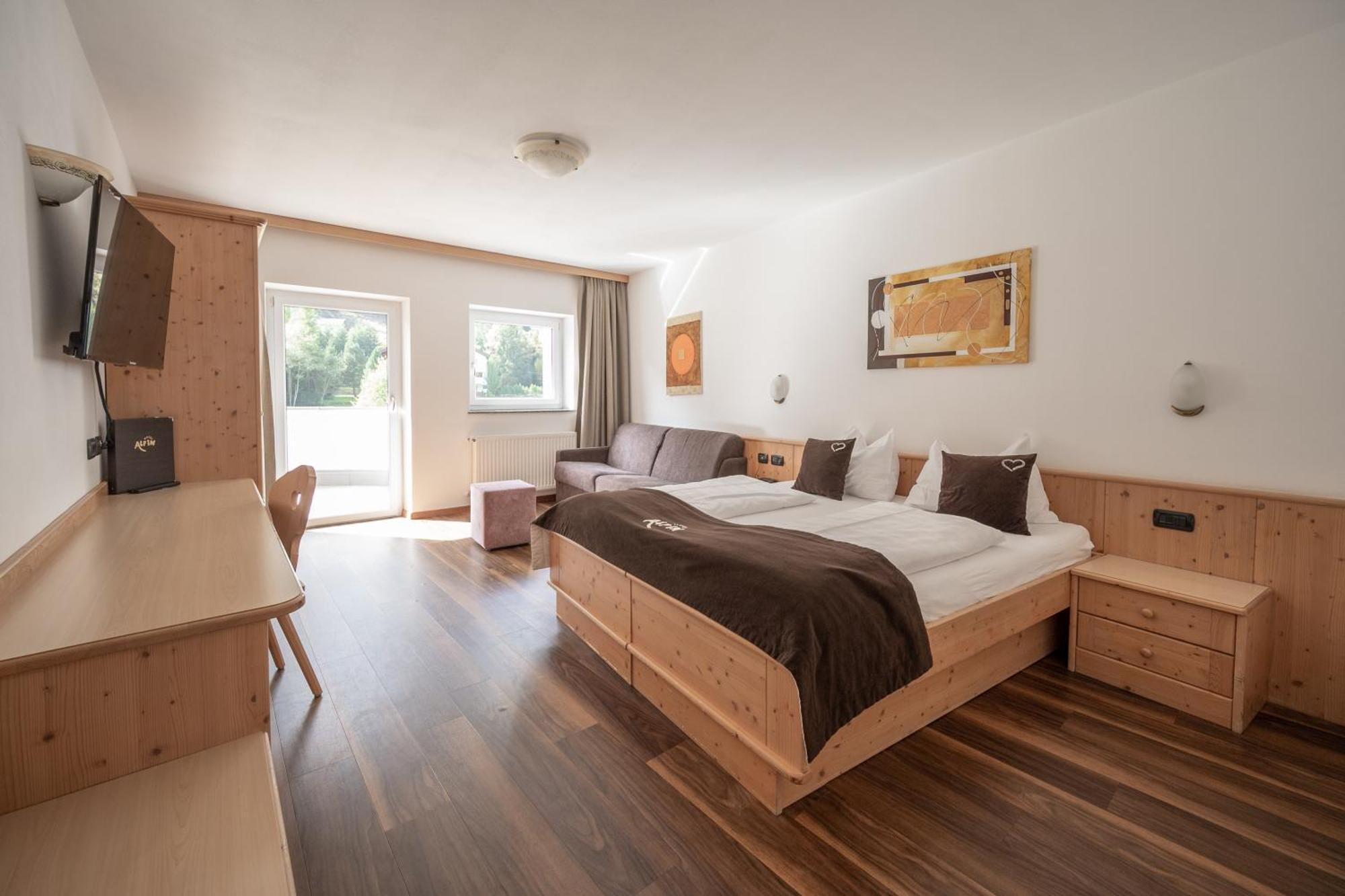 Hotel Alpin Colle Isarco Kültér fotó